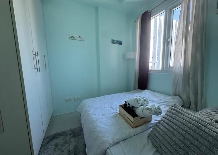 Stylish Makati 2br With Ktv And Awesome Pools! * Manila