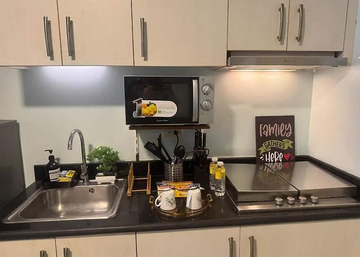 Stylish Makati 2br With Ktv And Awesome Pools! Apartment