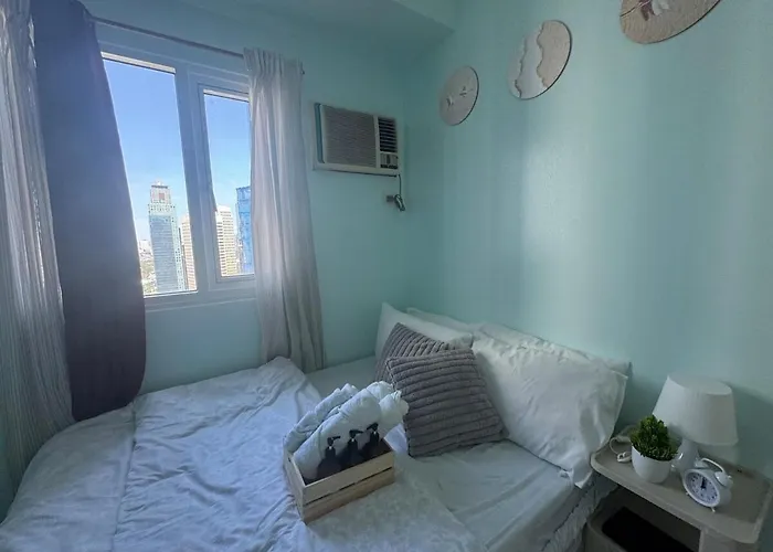Stylish Makati 2br With Ktv And Awesome Pools! * Manila