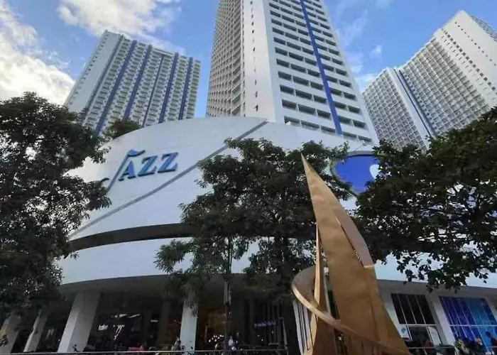 Stylish Makati 2br With Ktv And Awesome Pools! *