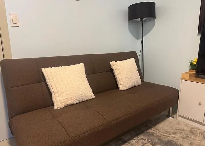 Stylish Makati 2br With Ktv And Awesome Pools! Apartment