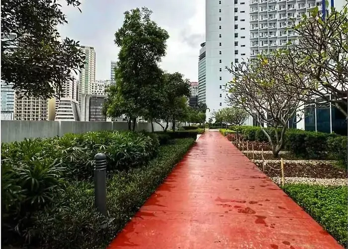 Apartment Stylish Makati 2br With Ktv And Awesome Pools! *